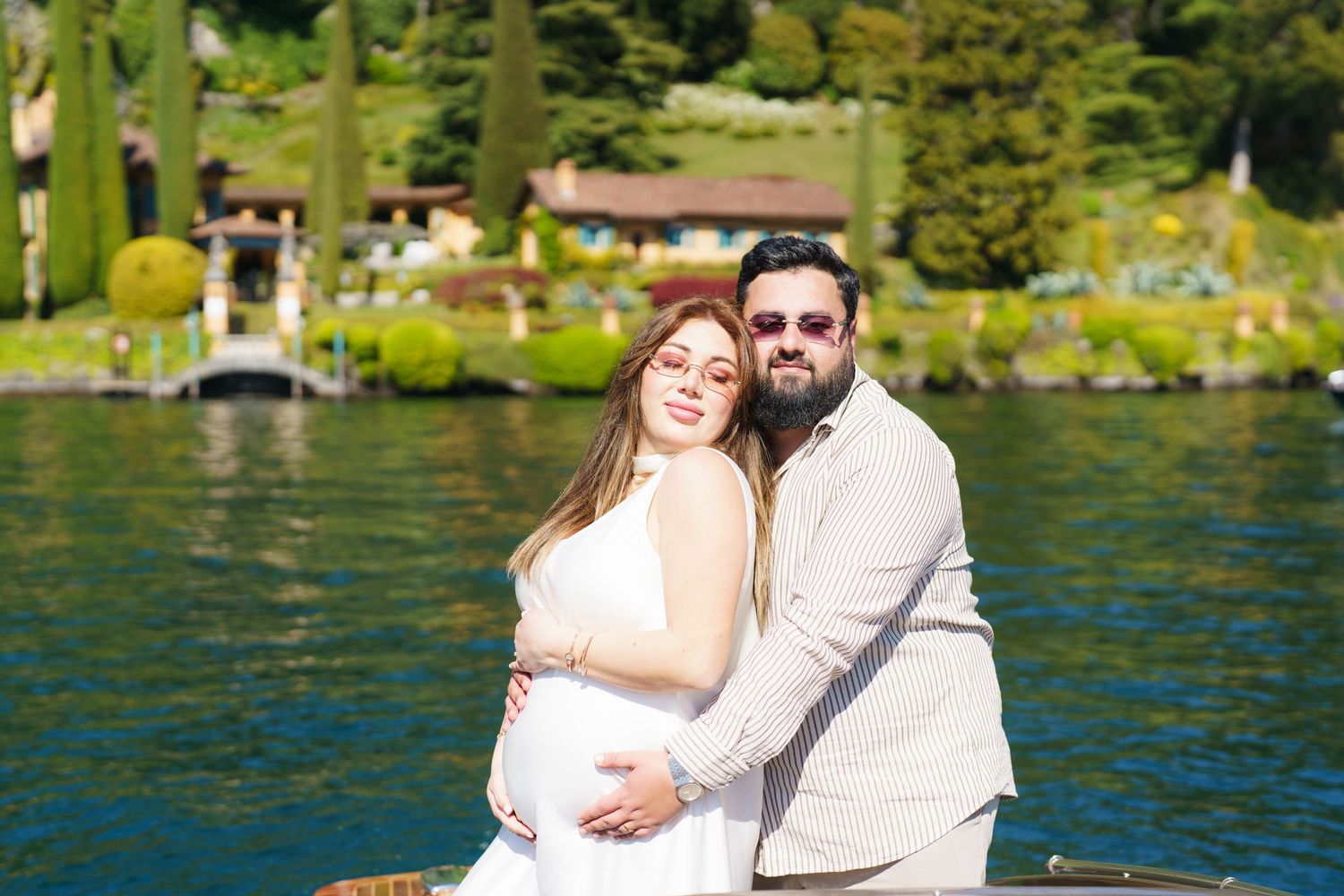 Lake Como photographer Bellagio maternity and couple photoshoot