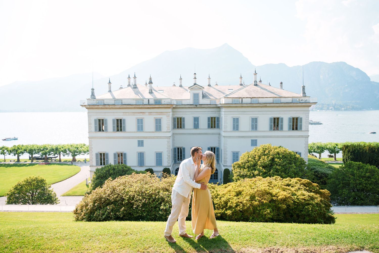 villa-melzi-couple-photographer-lake-como