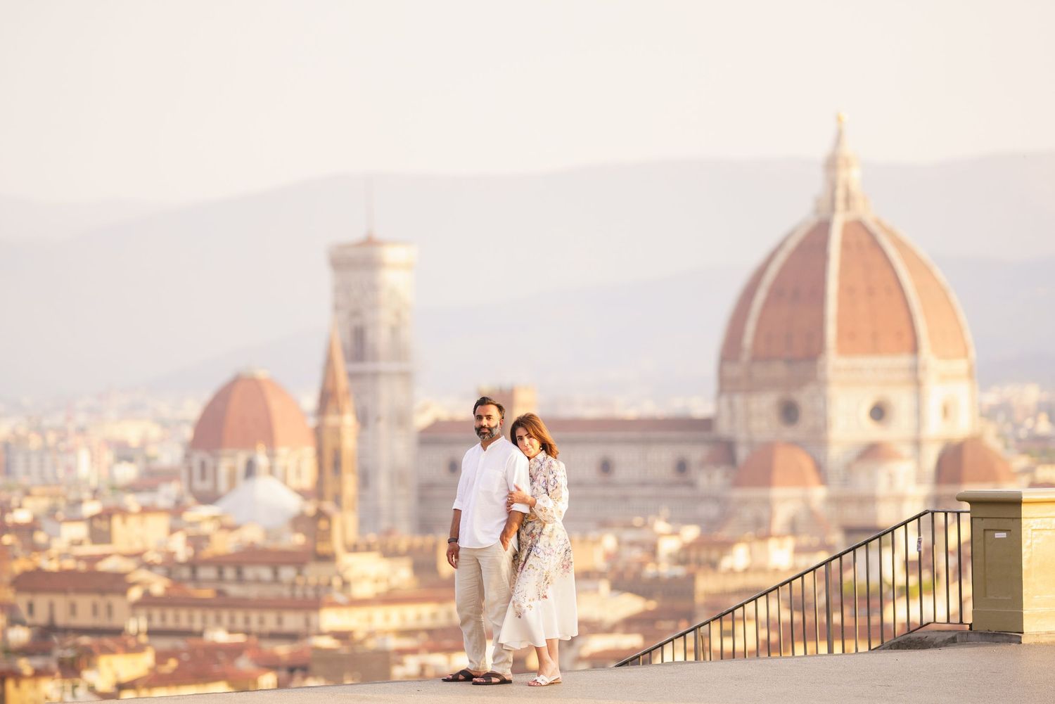 Florence family photographer at sunrise