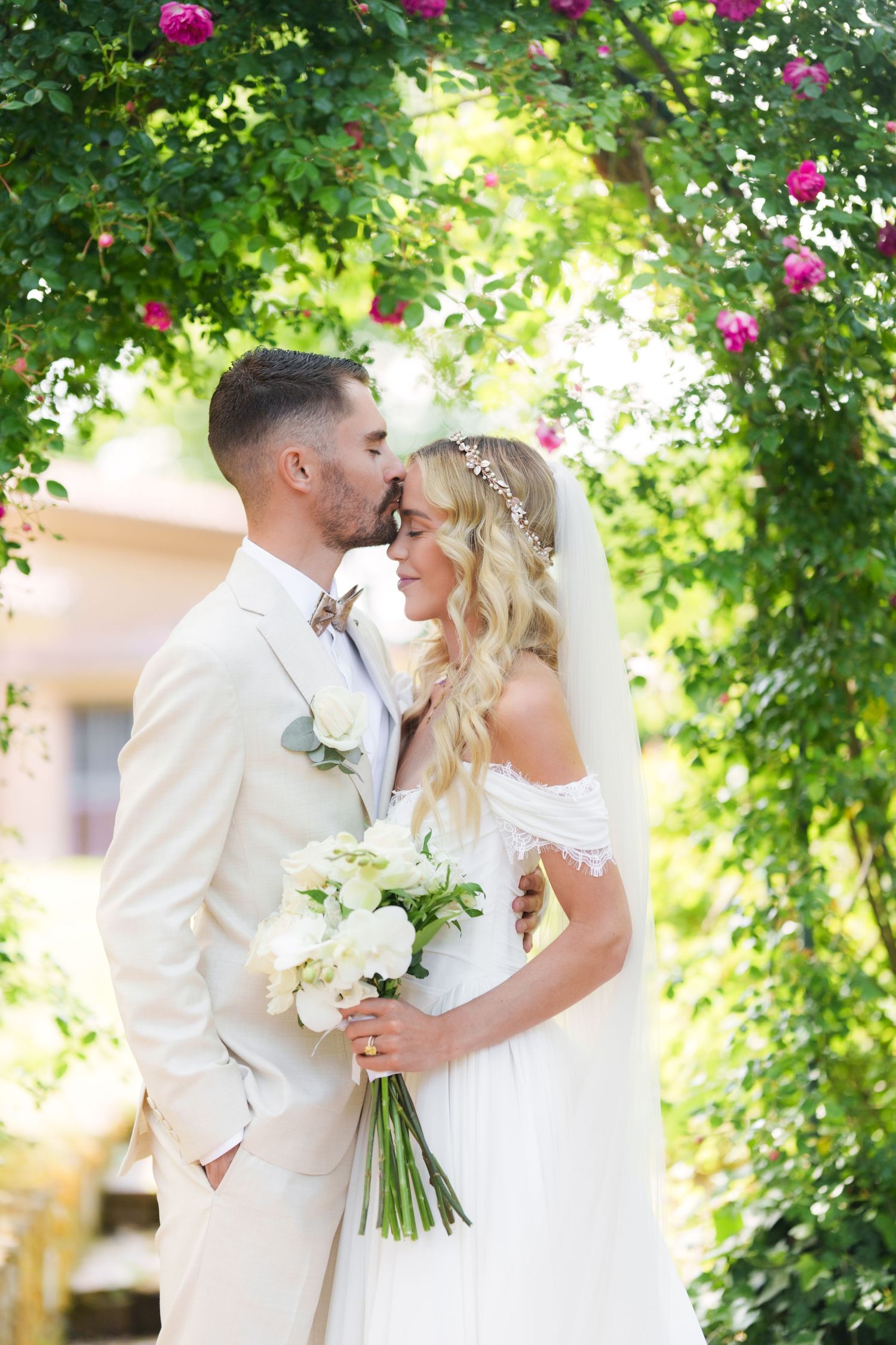 light and airy wedding photographer Italy