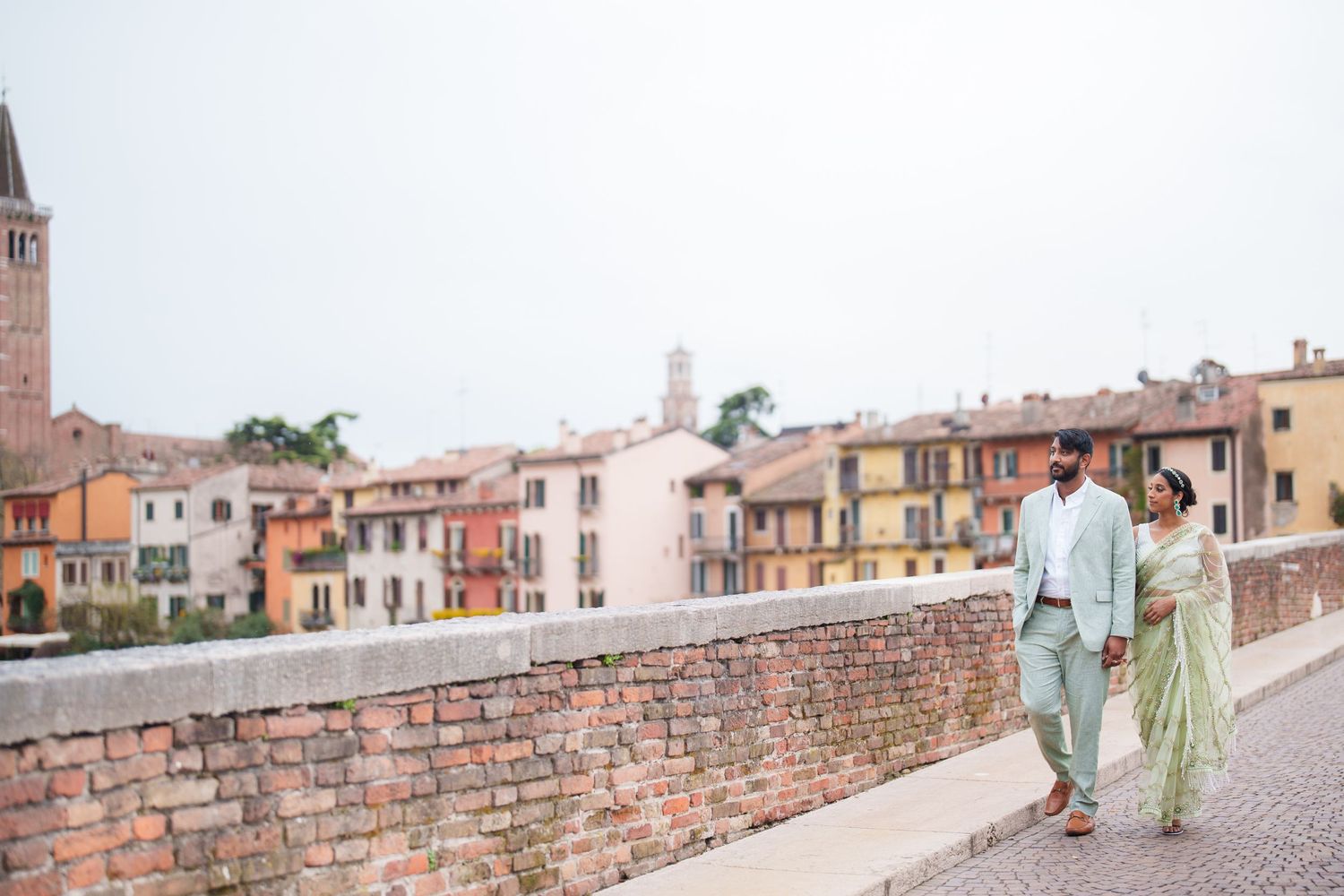 couple photoshoot ponte pietra verona italy romantic destination photography verona