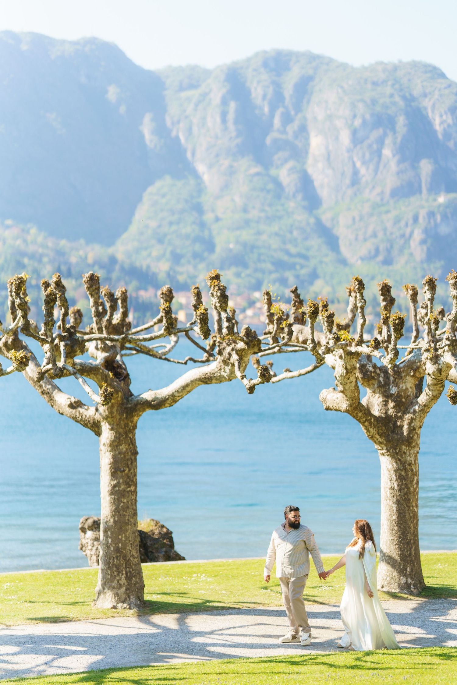 Bellagio photographer Villa Melzi maternity photoshoot Lake Como