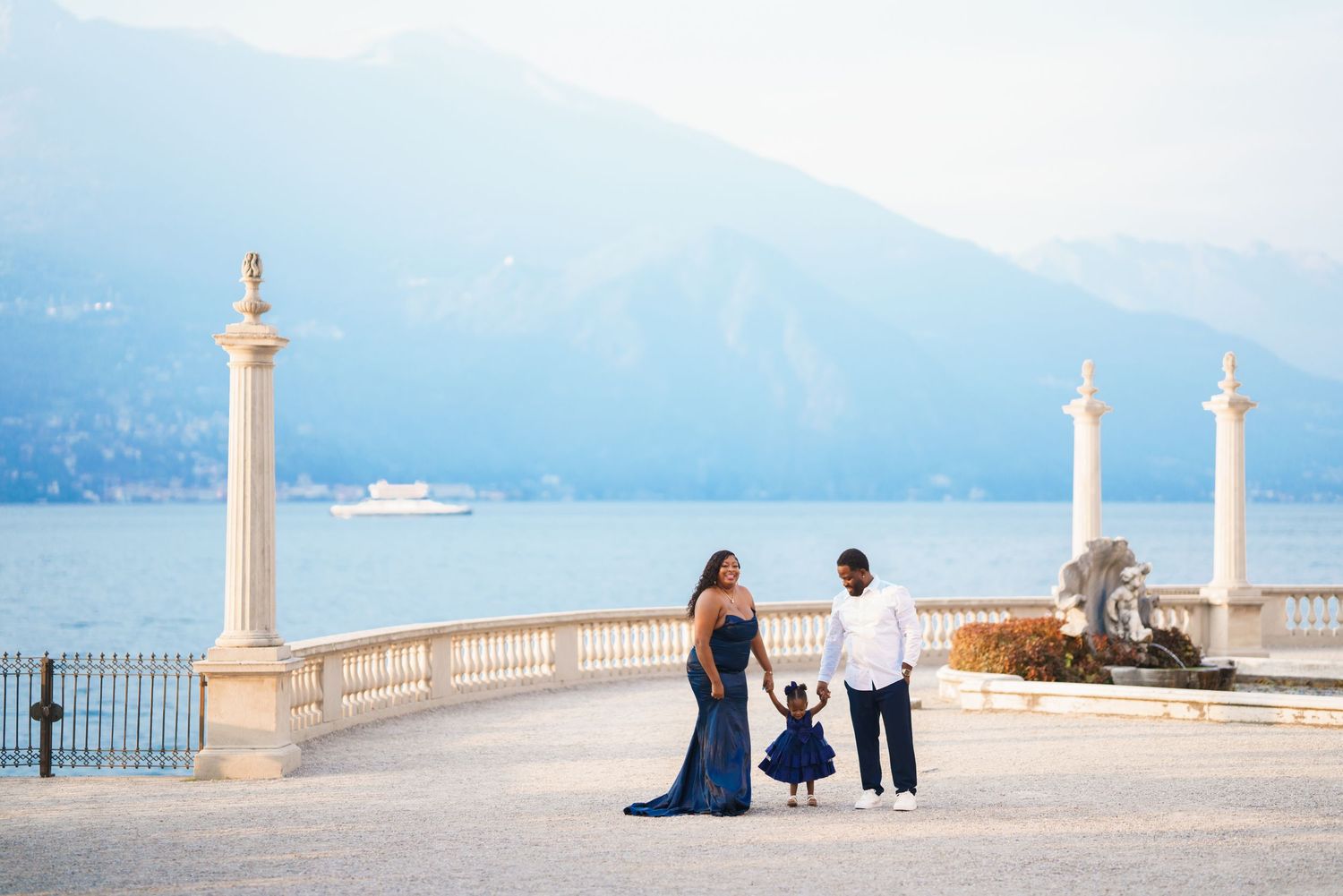 family photos lake como italy