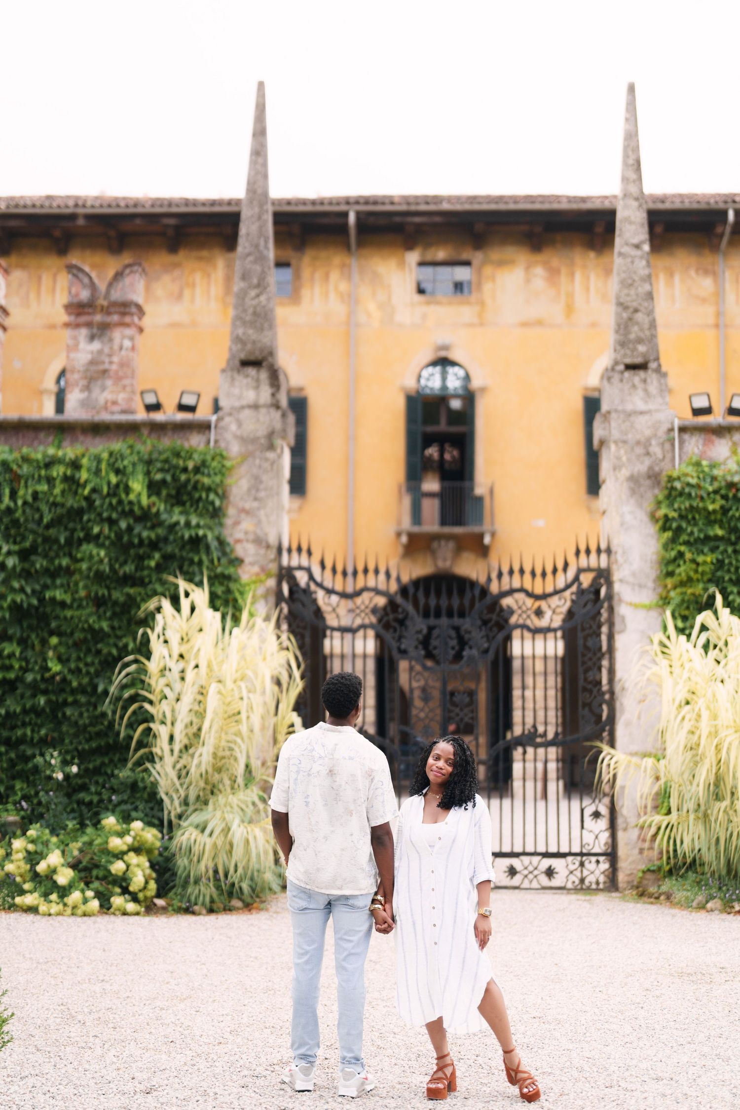 Happy engaged couple at Giardino Giusti Verona photographed by wedding photographer Italy Verona