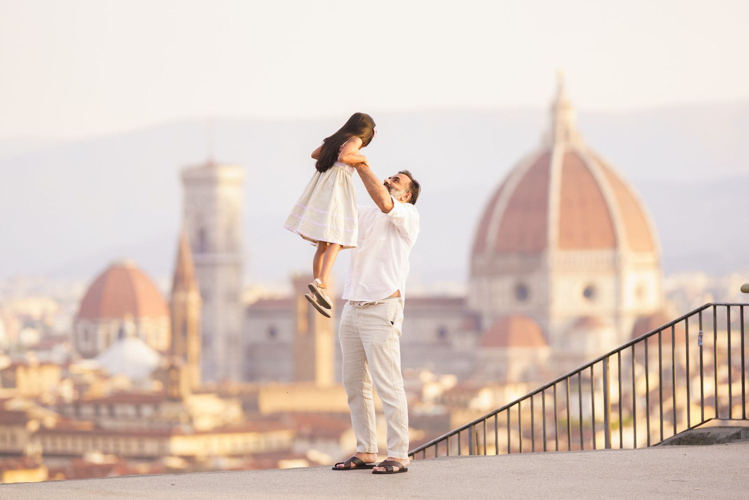 Florence family photographer at sunrise