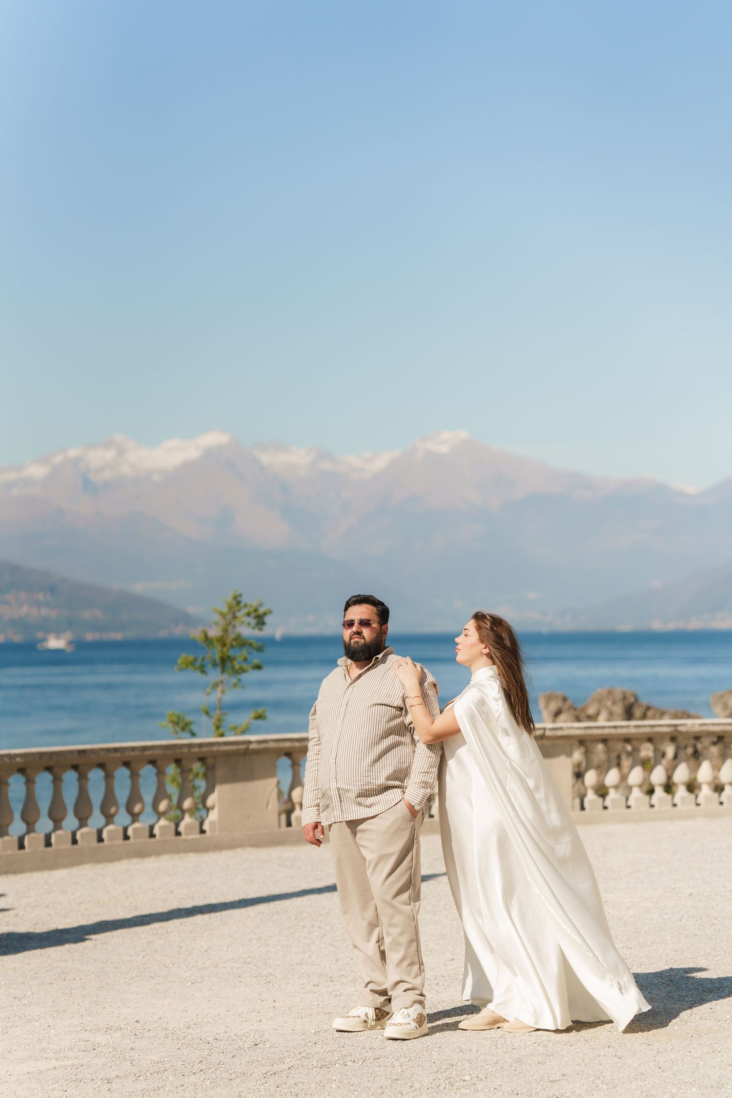 Bellagio photographer Villa Melzi maternity photoshoot Lake Como