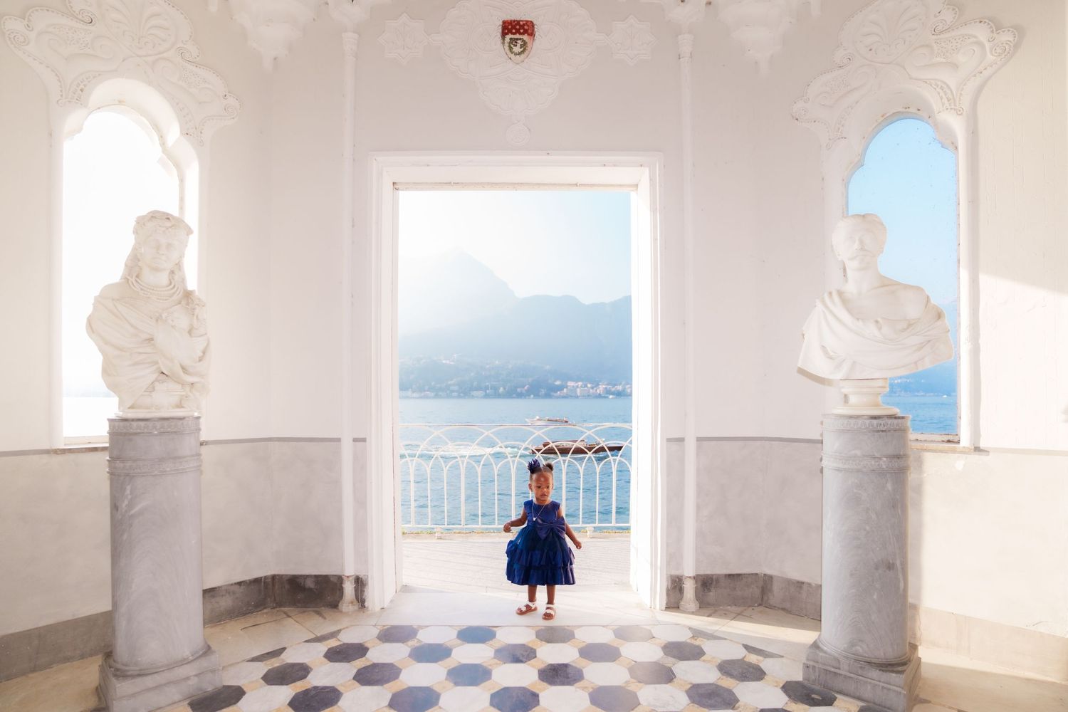 family photographer lake como bellagio