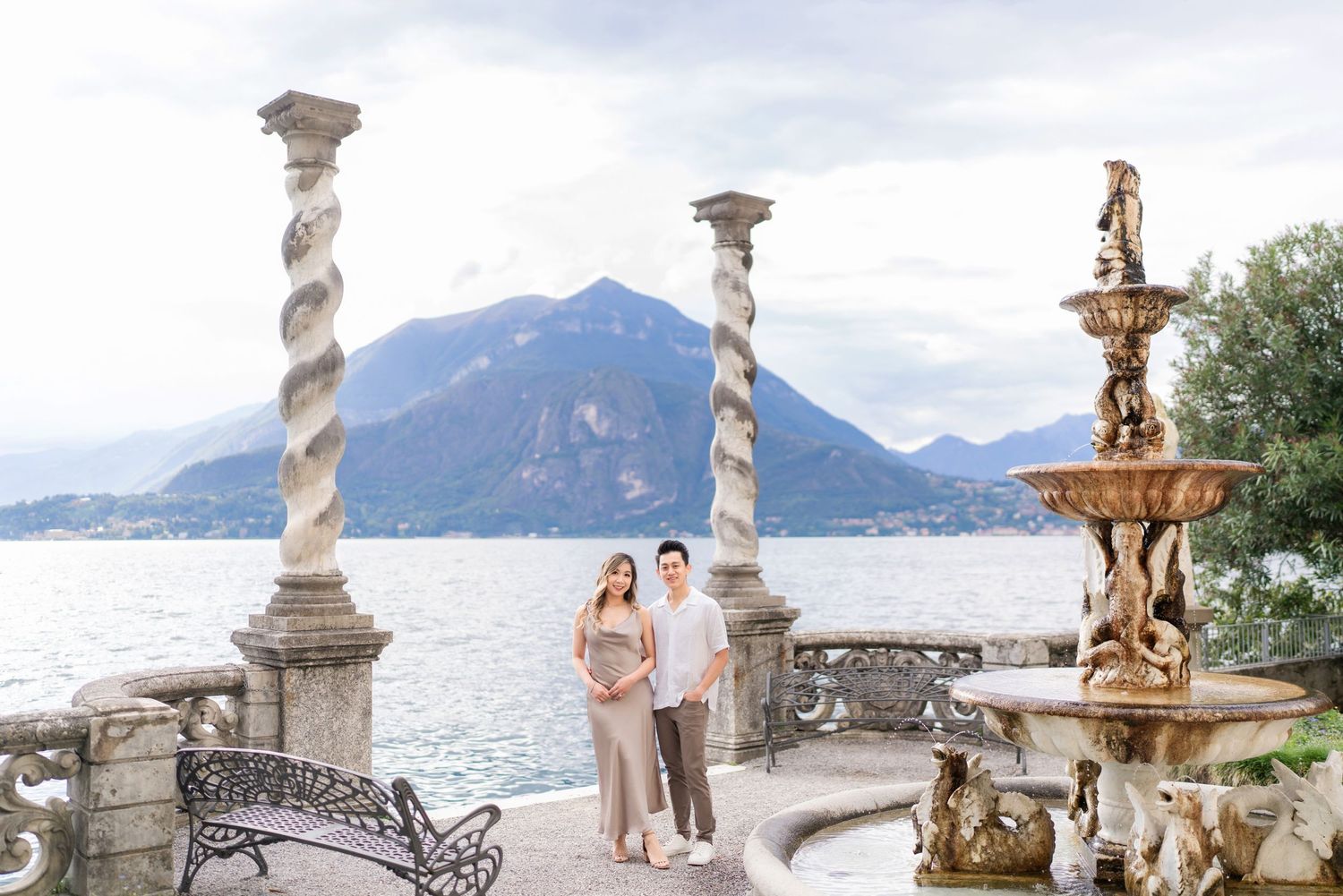 engagement photographer villa monastero