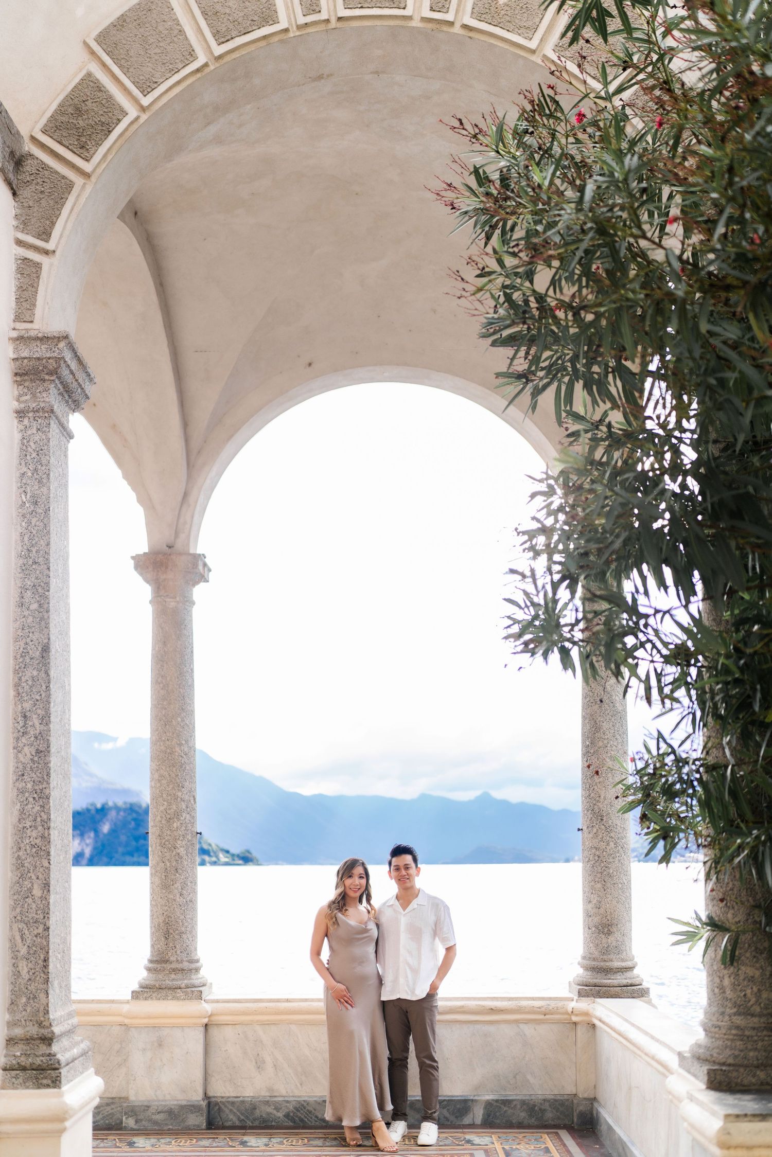 engagement photographer villa monastero