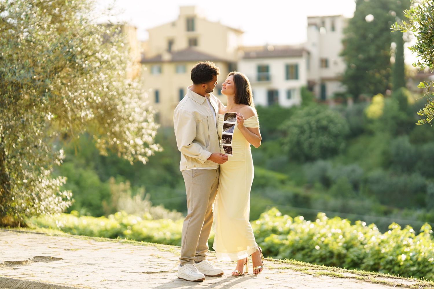 elegant maternity photographer Florence