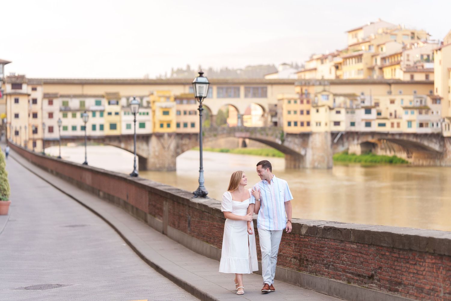Couple photographer florence ponte vecchio