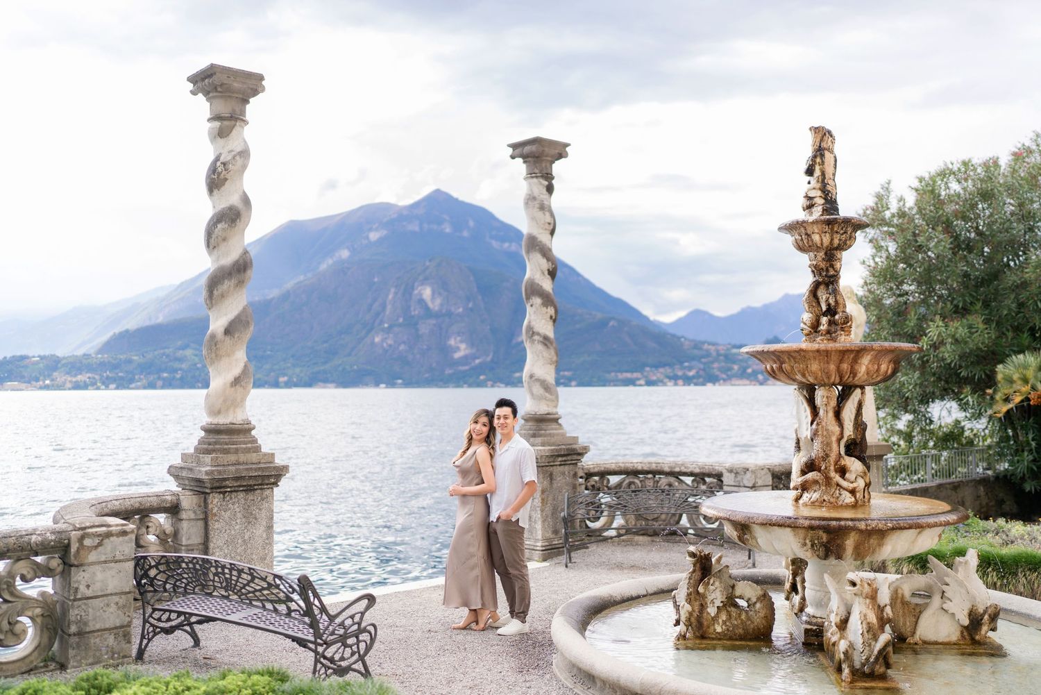 engagement photographer villa monastero