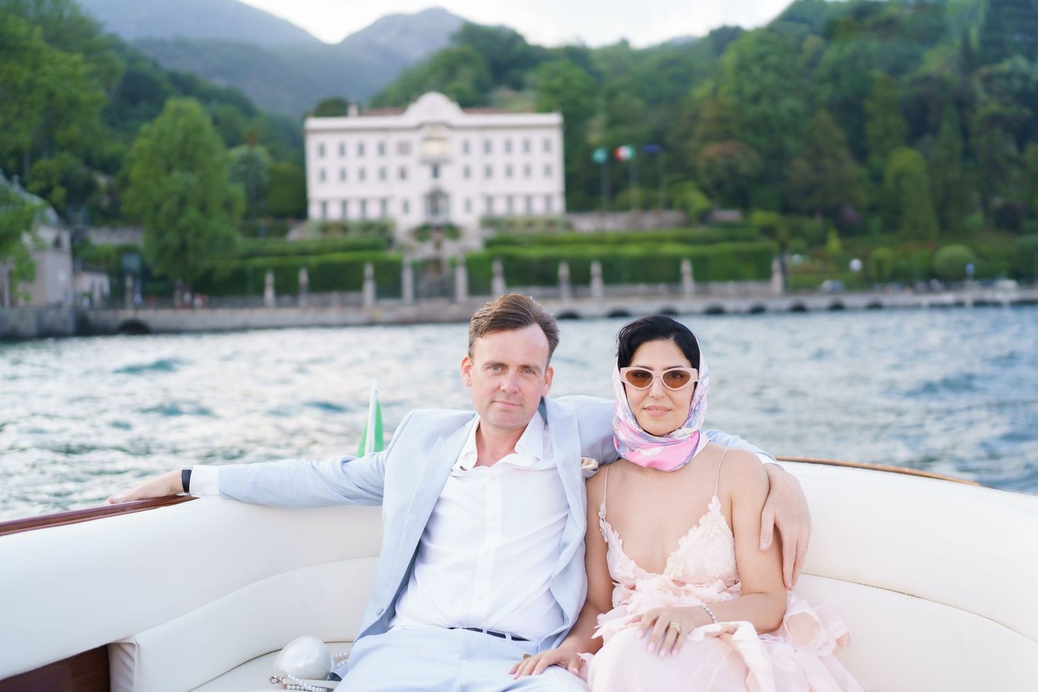 luxury lake como photographer classic wooden boat