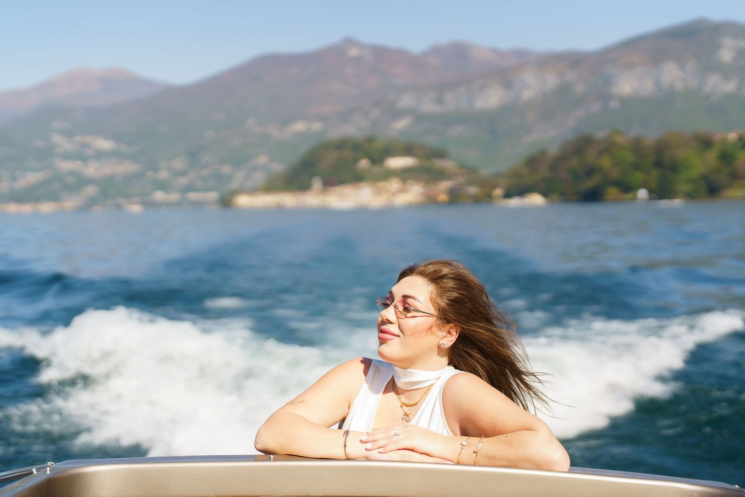 Lake Como photographer Bellagio maternity and couple photoshoot