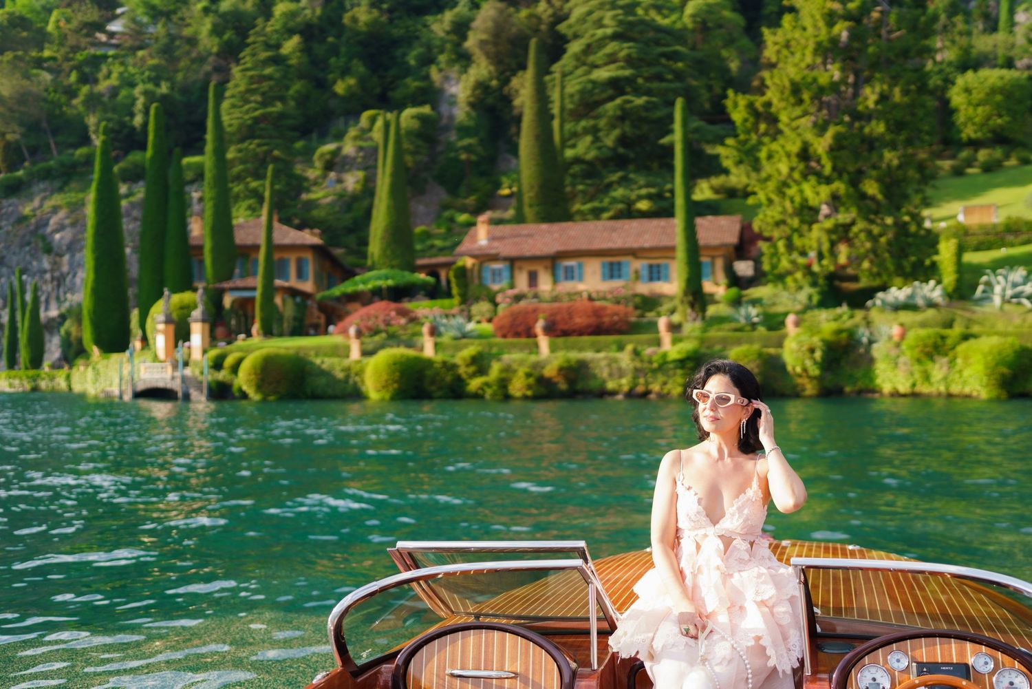 luxury lake como photographer classic wooden boat