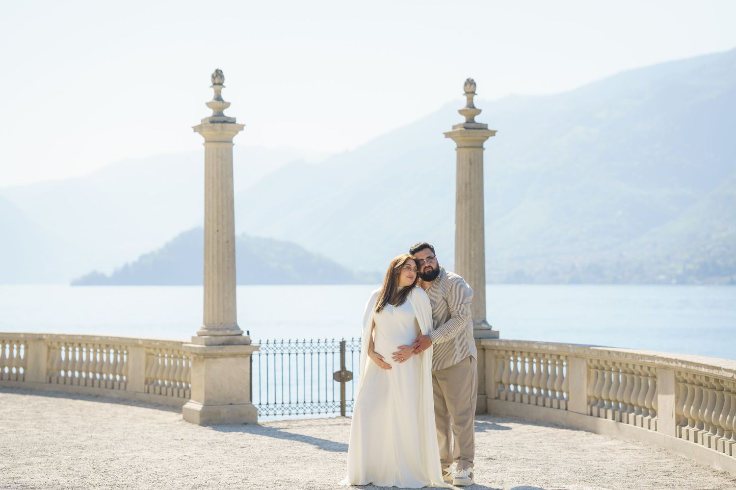Bellagio photographer Villa Melzi maternity photoshoot Lake Como