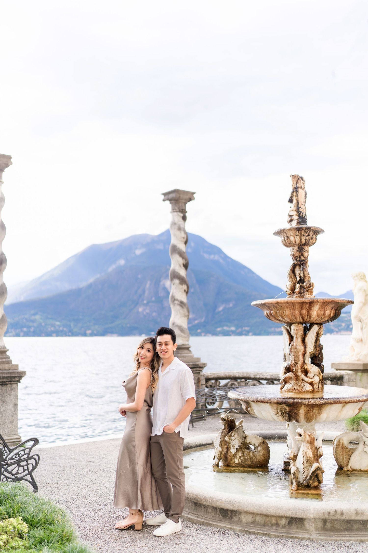 engagement photographer villa monastero