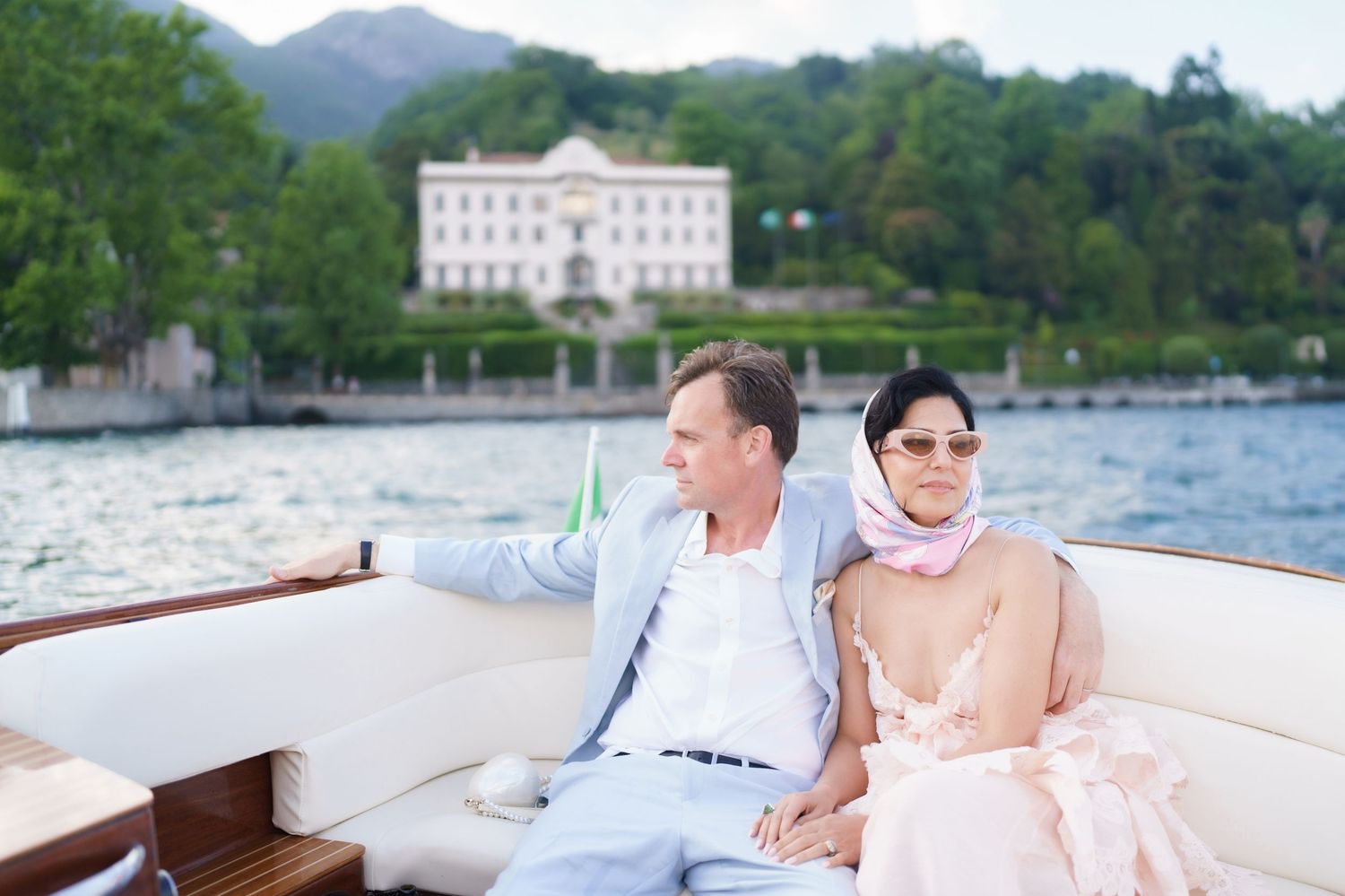 luxury lake como photographer classic wooden boat