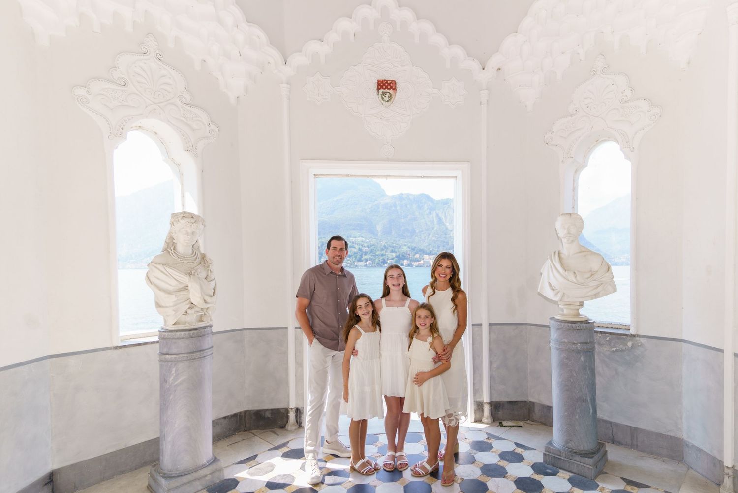 Family photography session at Villa Melzi on Lake Como