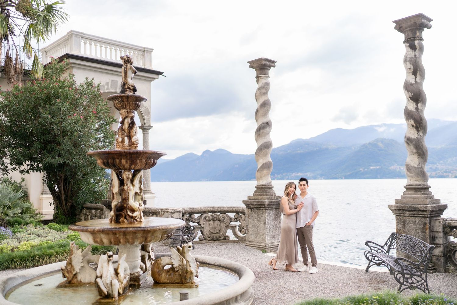 engagement photographer villa monastero