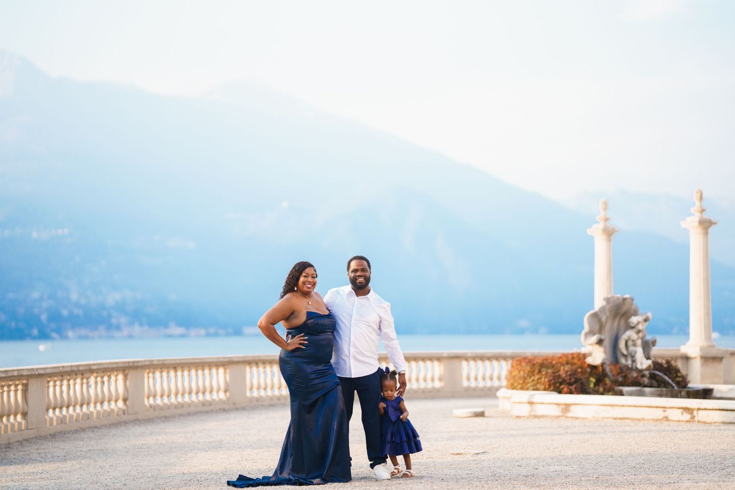 family photoshoot lake como villa melzi