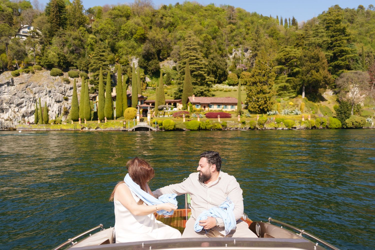 Lake Como photographer maternity session boat