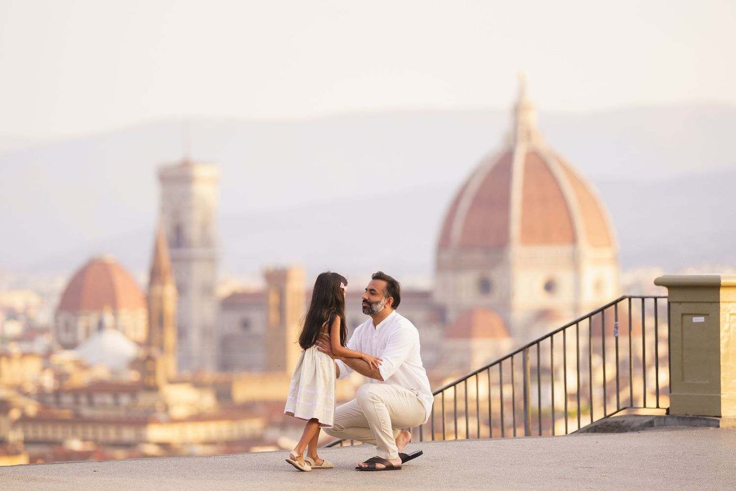 Florence family photographer at sunrise