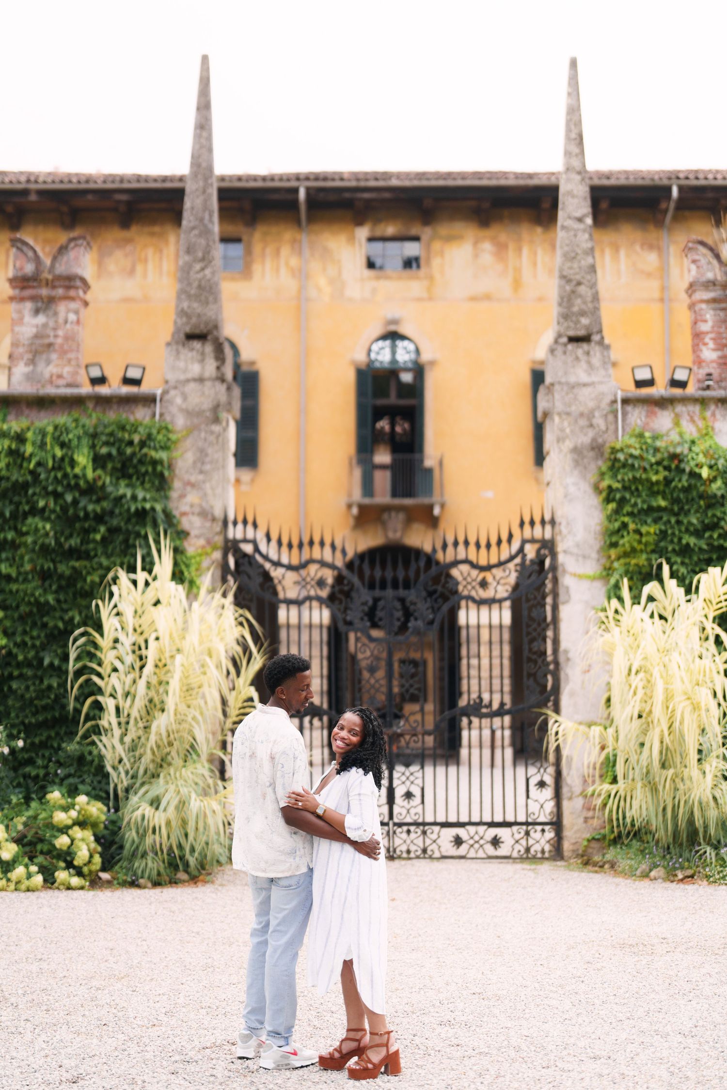 Happy engaged couple at Giardino Giusti Verona photographed by wedding photographer Italy Verona