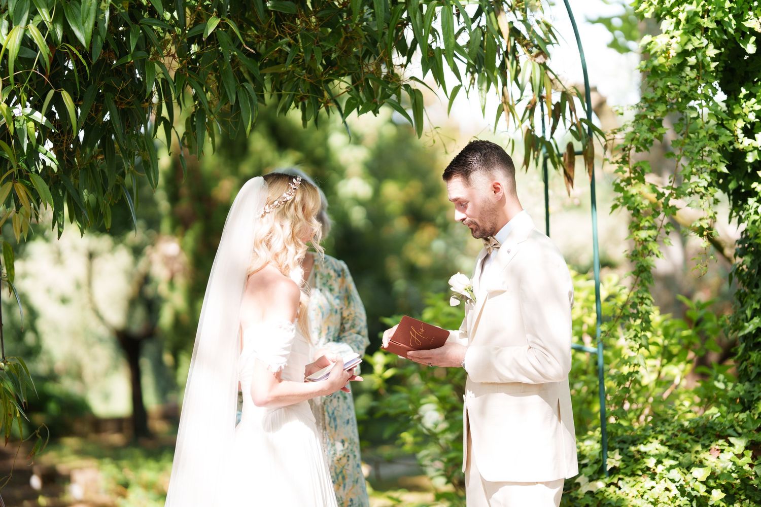 Italian lake wedding photographer