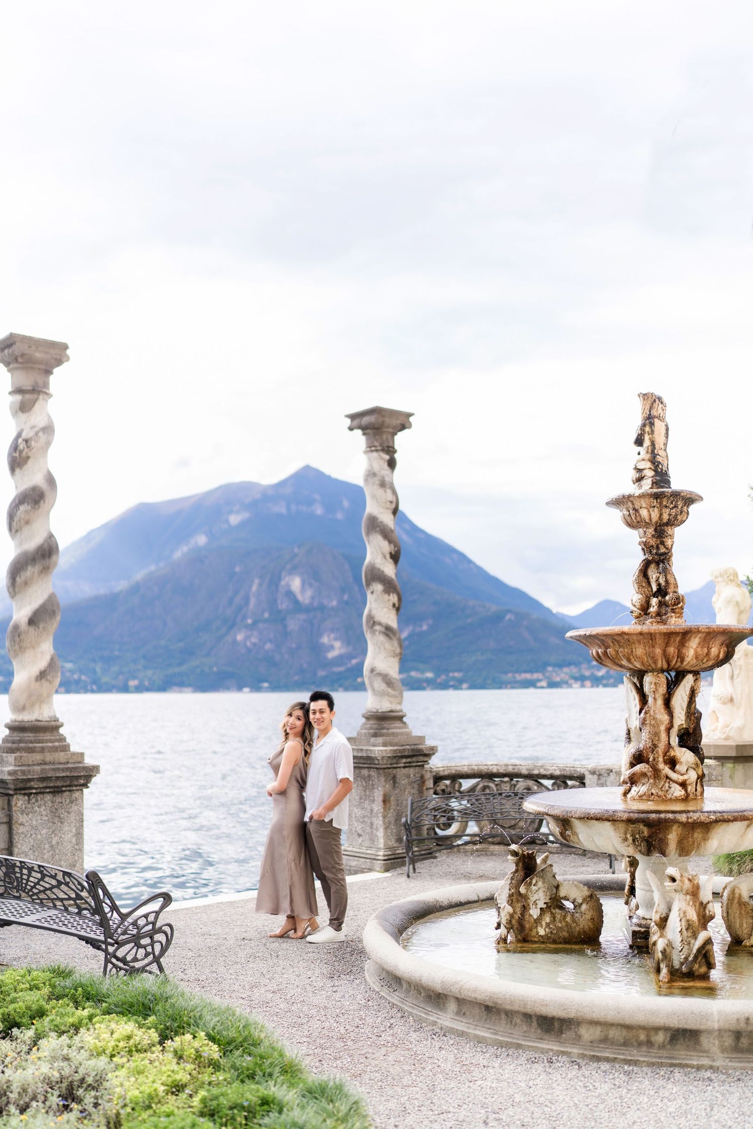 engagement photographer villa monastero