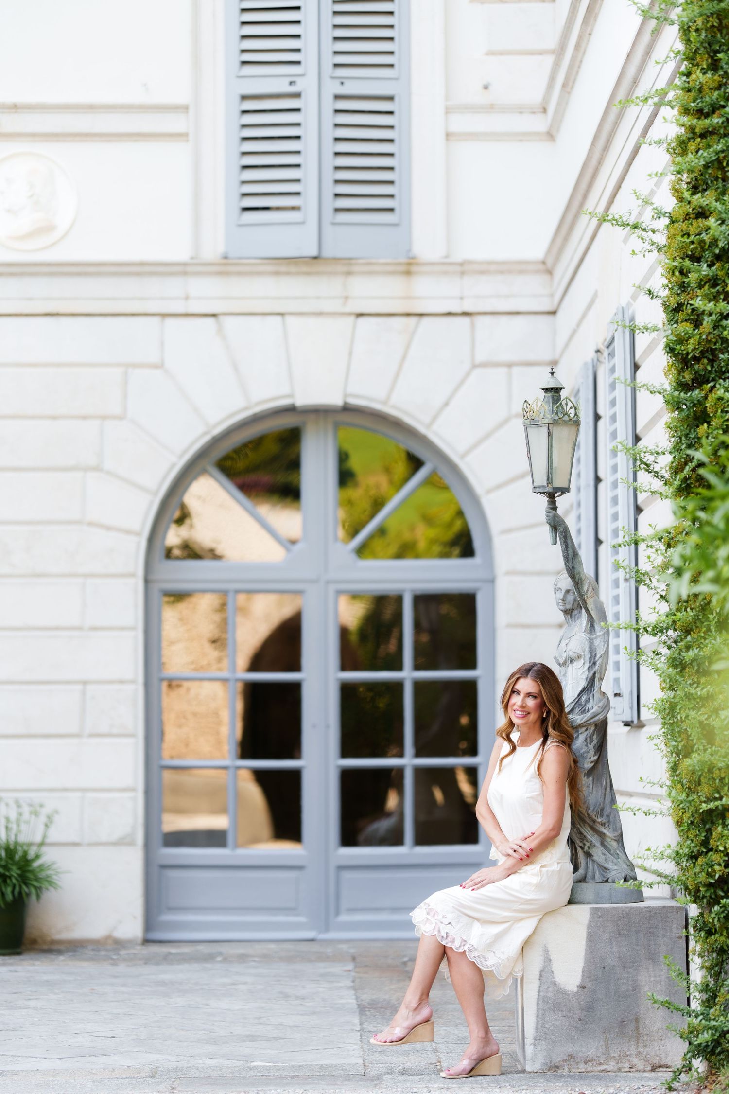 Elegant family portraits at Villa Melzi Lake Como