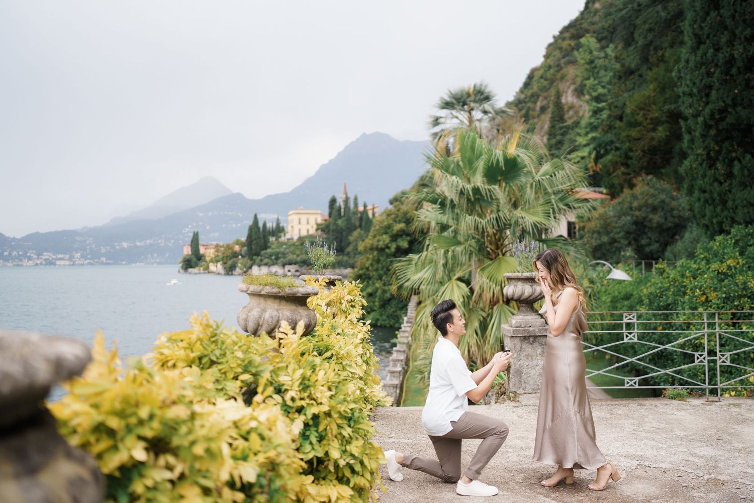 villa monastero proposal and couples photographer