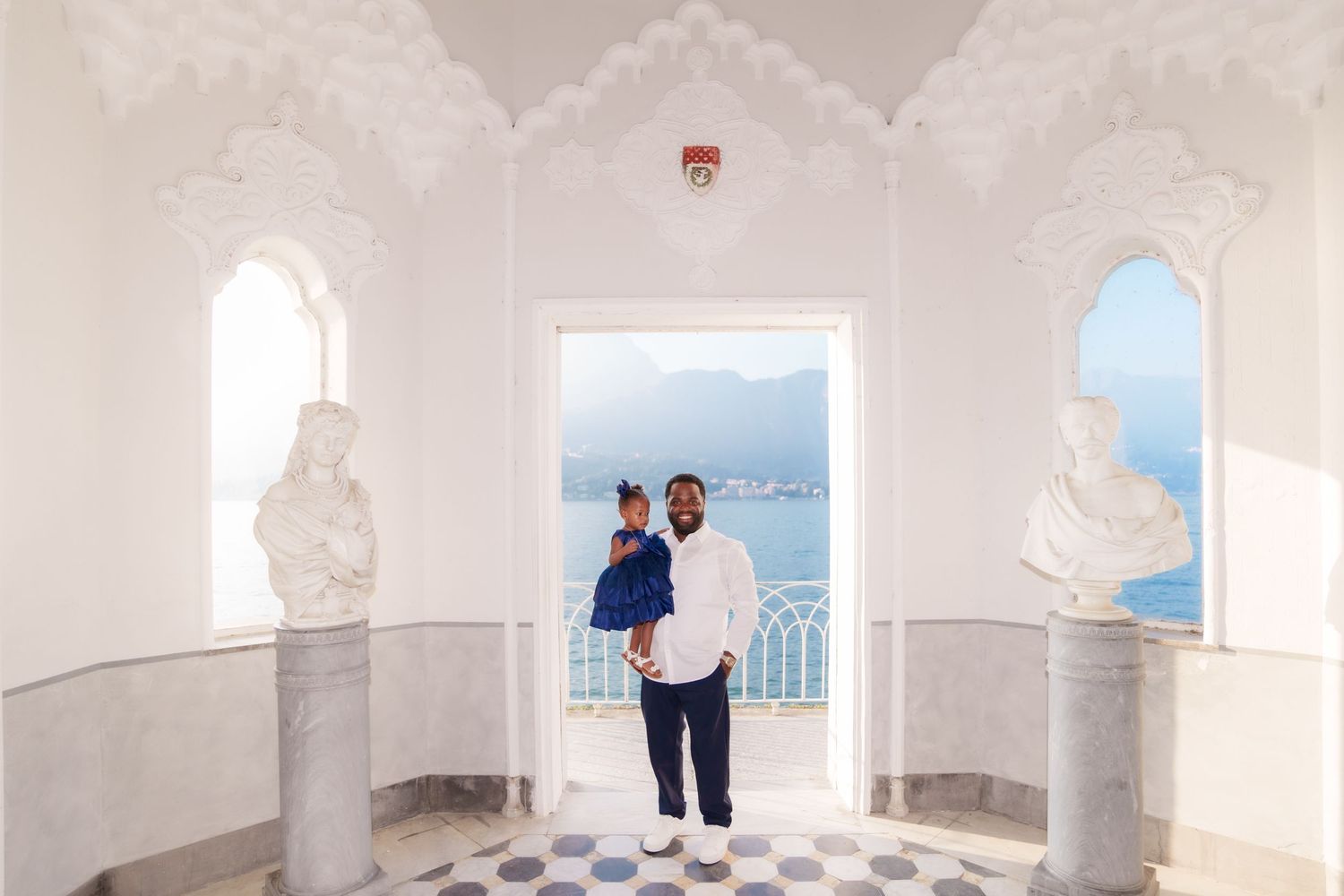 family photoshoot lake como villa melzi