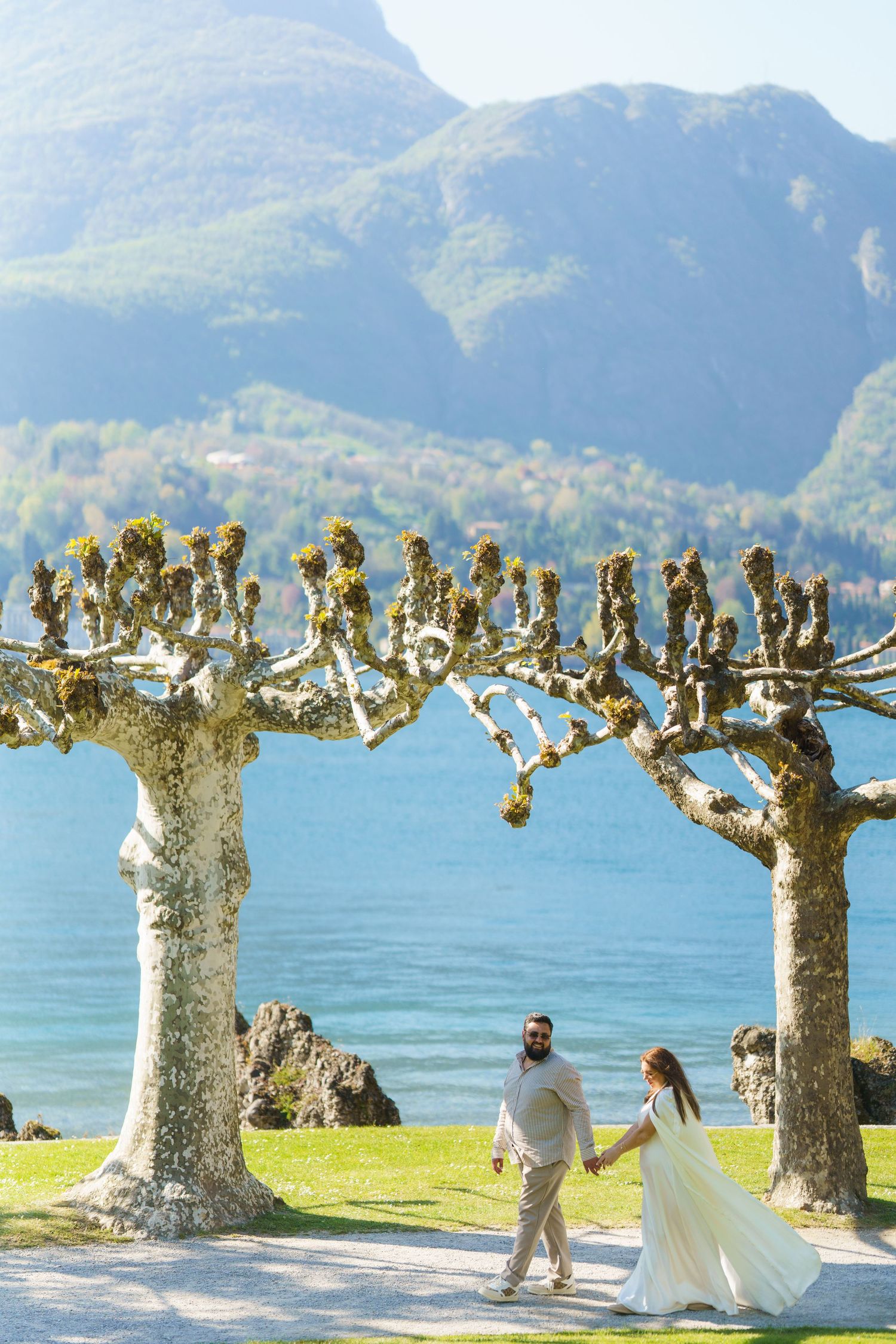 Bellagio photographer Villa Melzi maternity photoshoot Lake Como