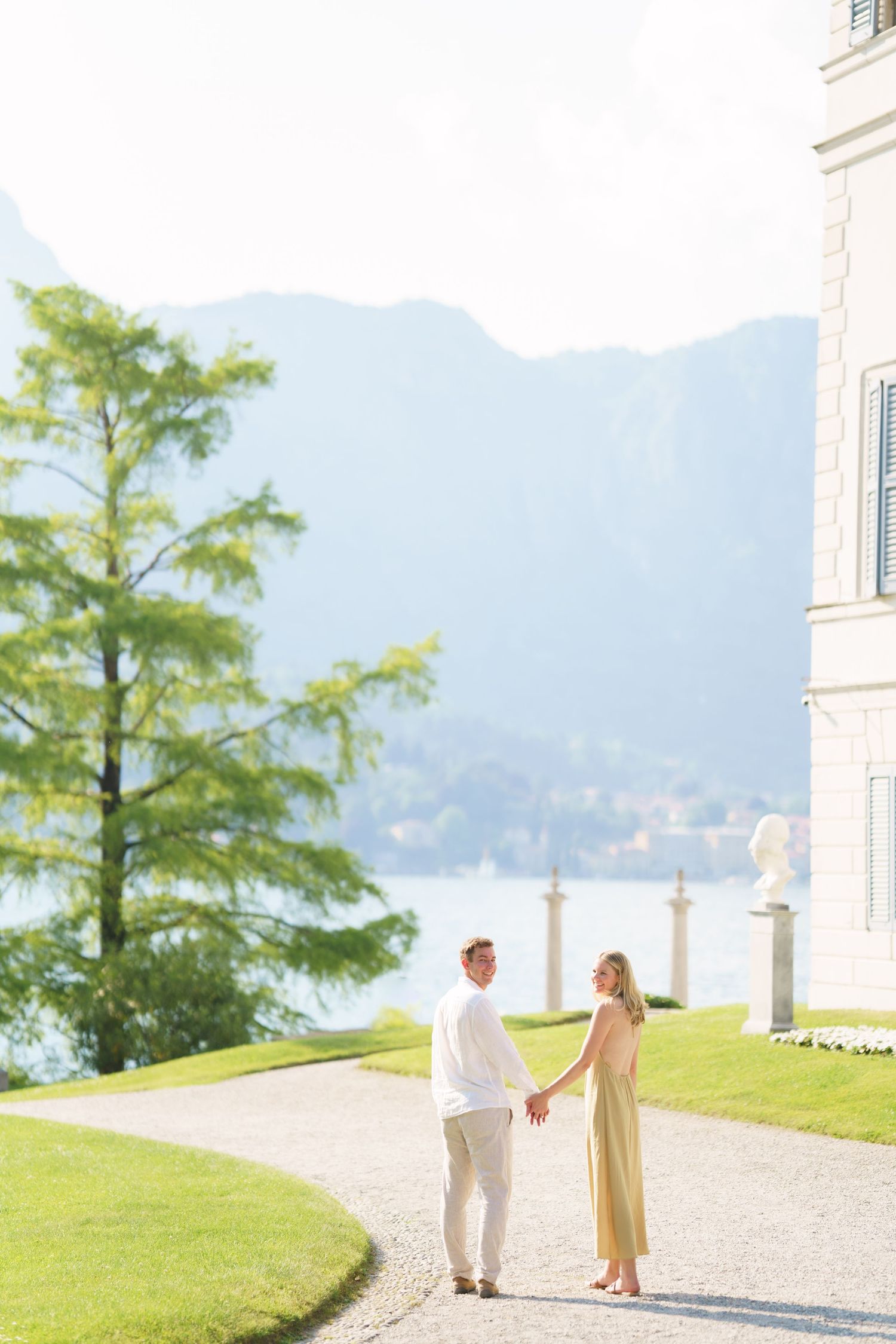 villa-melzi-couple-photographer-lake-como
