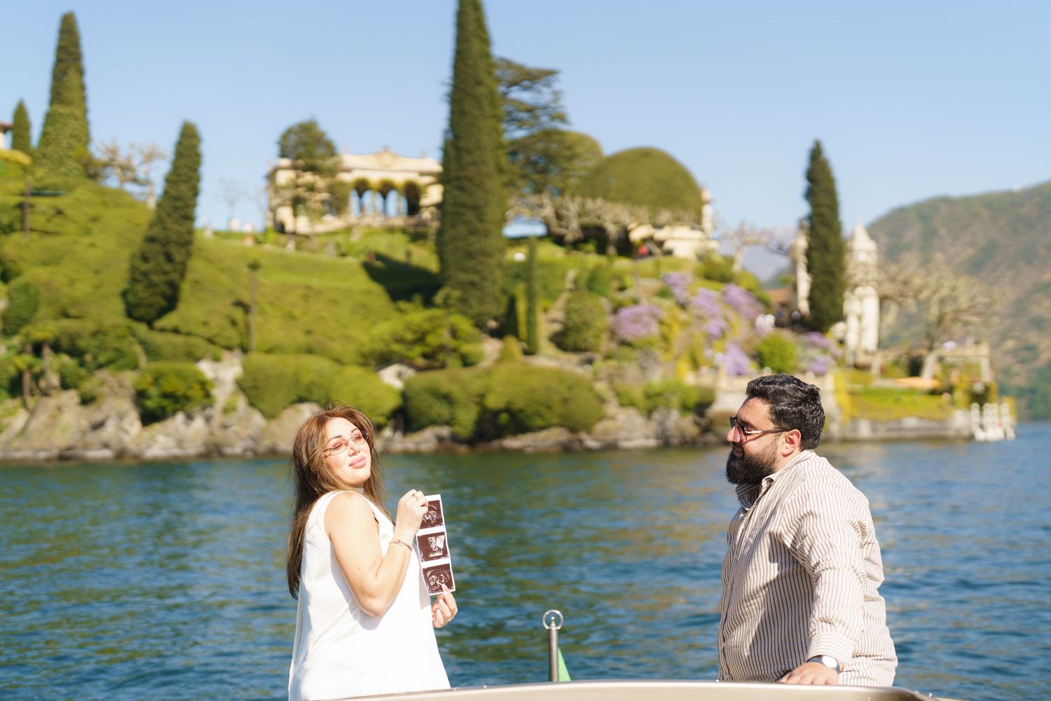 pregnancy photoshoot Lake Como Bellagio light airy style