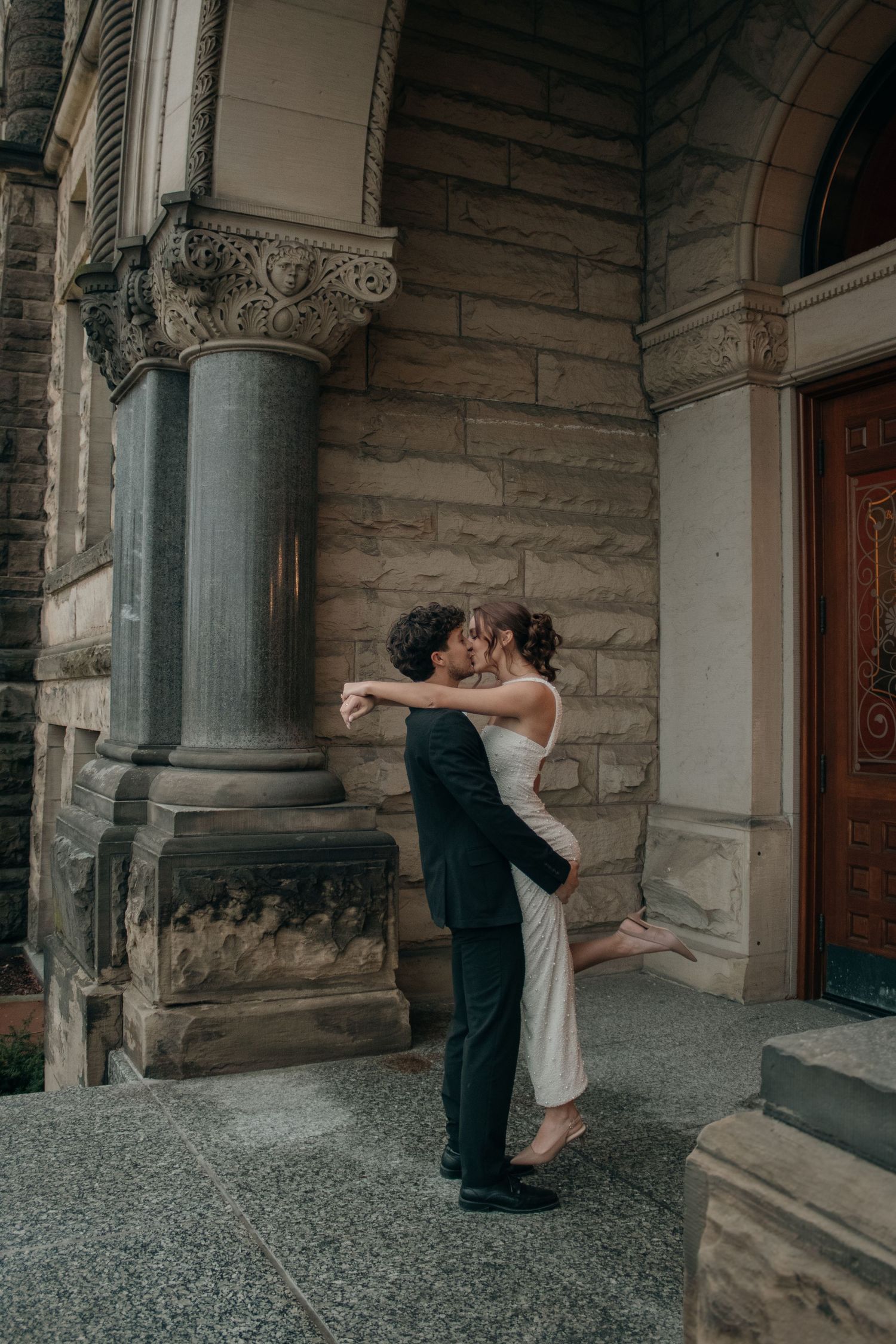 Engagement couple wedding photos/photographer