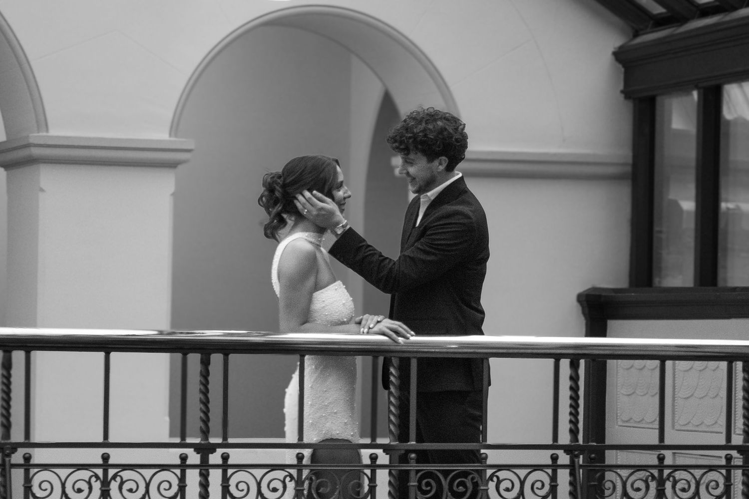 Engagement couple wedding photos/photographer