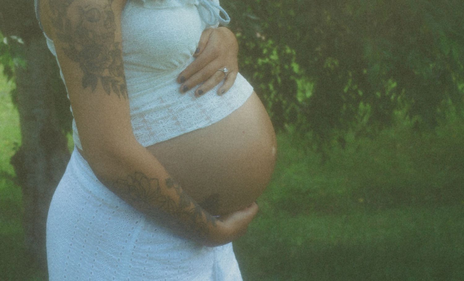 Intimate Country Maternity Session