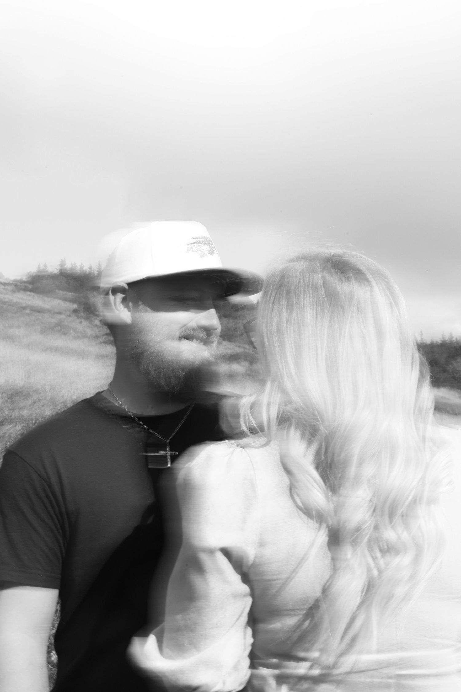 Creative Couples Photos-Blurry Black and White