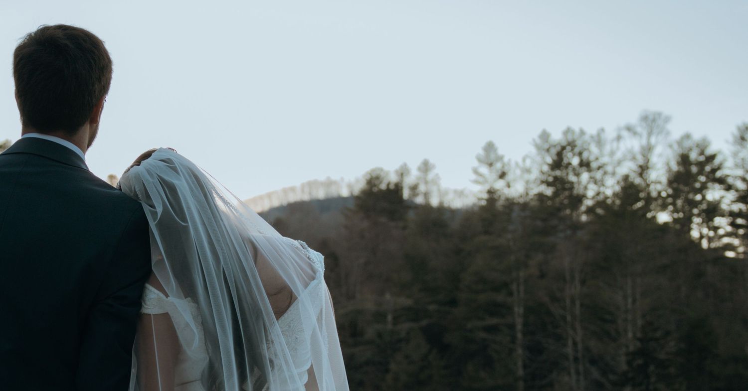 Sentimental Portrait for Weddings