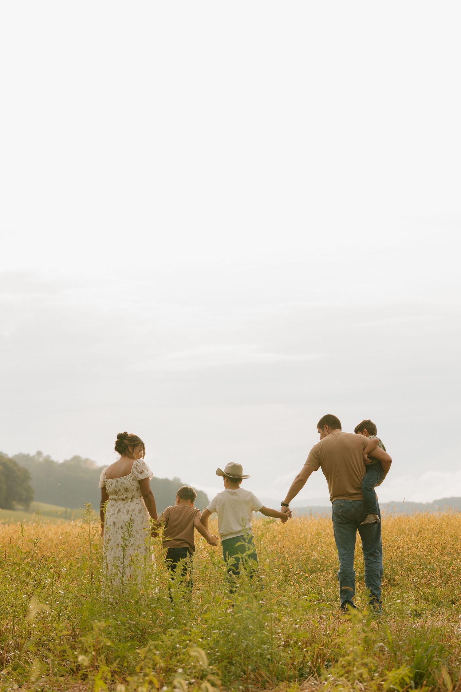 Lehigh Valley, PA family photographer. Family sessions, couples sessions, maternity sessions
Allentown, New Tripoli, Palmerton, Schnecksvill