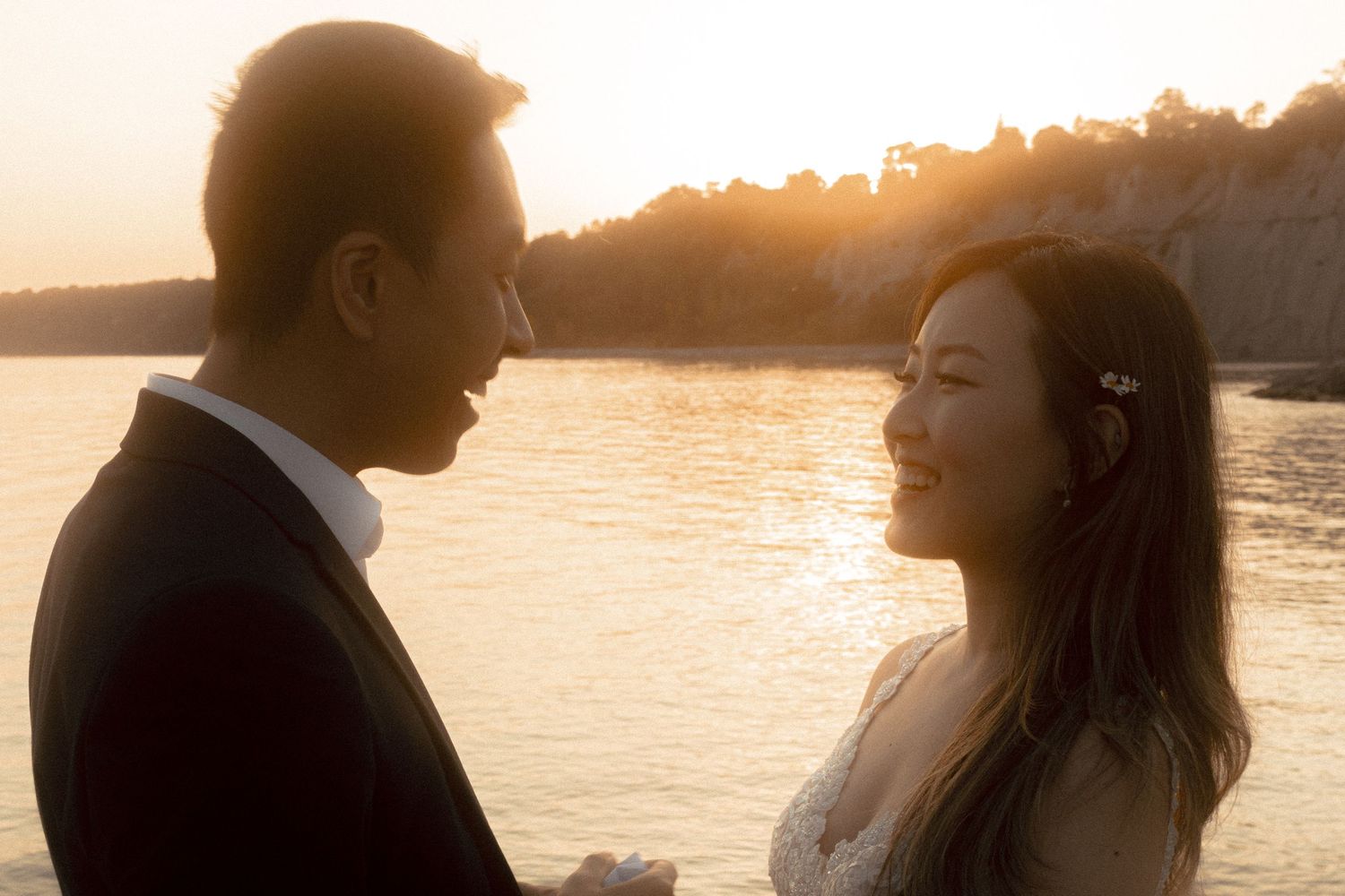 Asian couple wedding shoot at Kensington Market and Scarborough Bluffs with emotional sunset vow reading, candid, romantic, Toronto-based