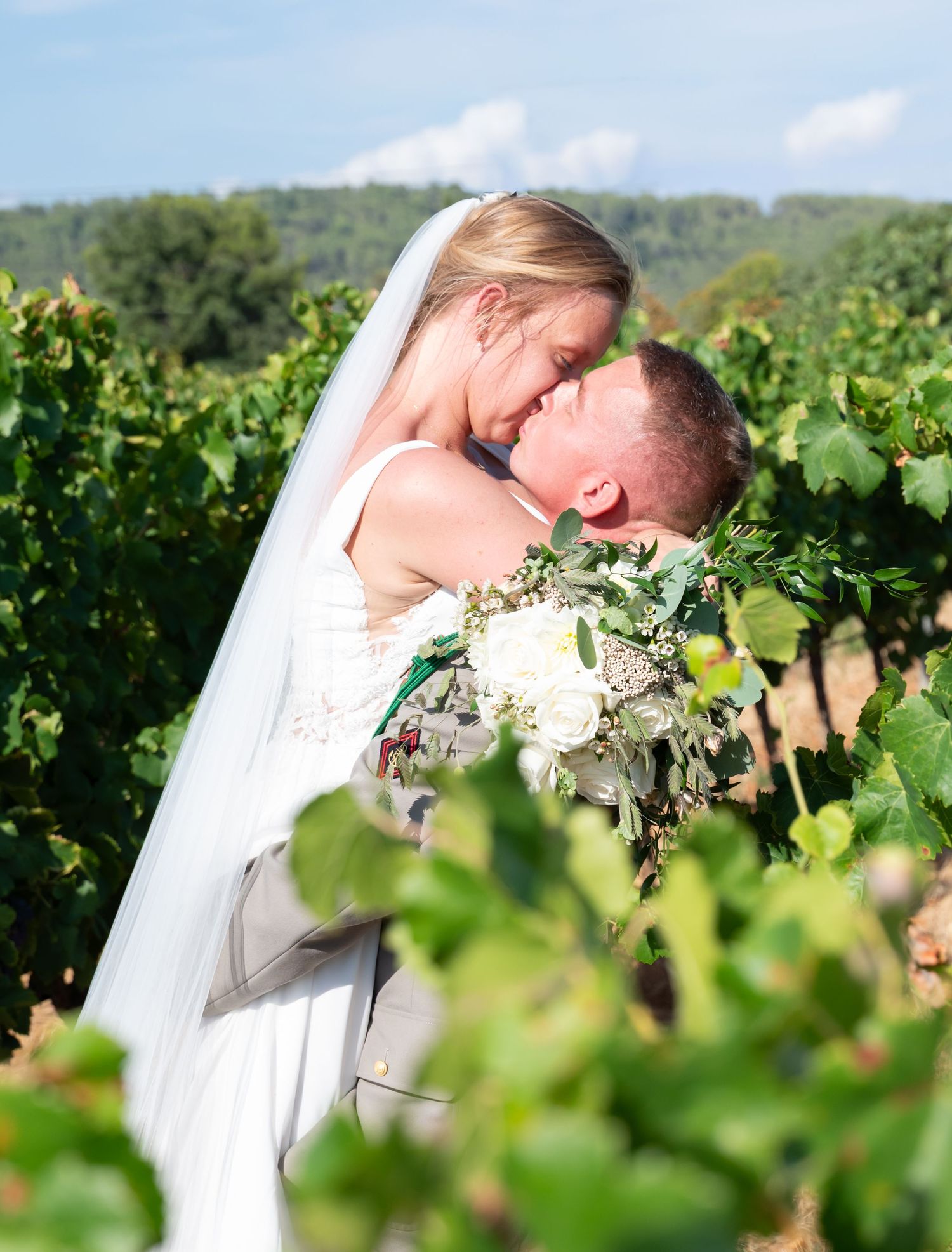 shooting photo mariés dans les vignes photographe mariage toulon