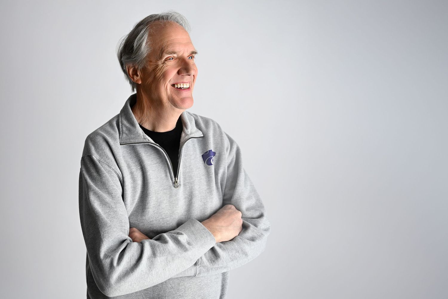 Professional Business Headshot of man in grey for linkedin