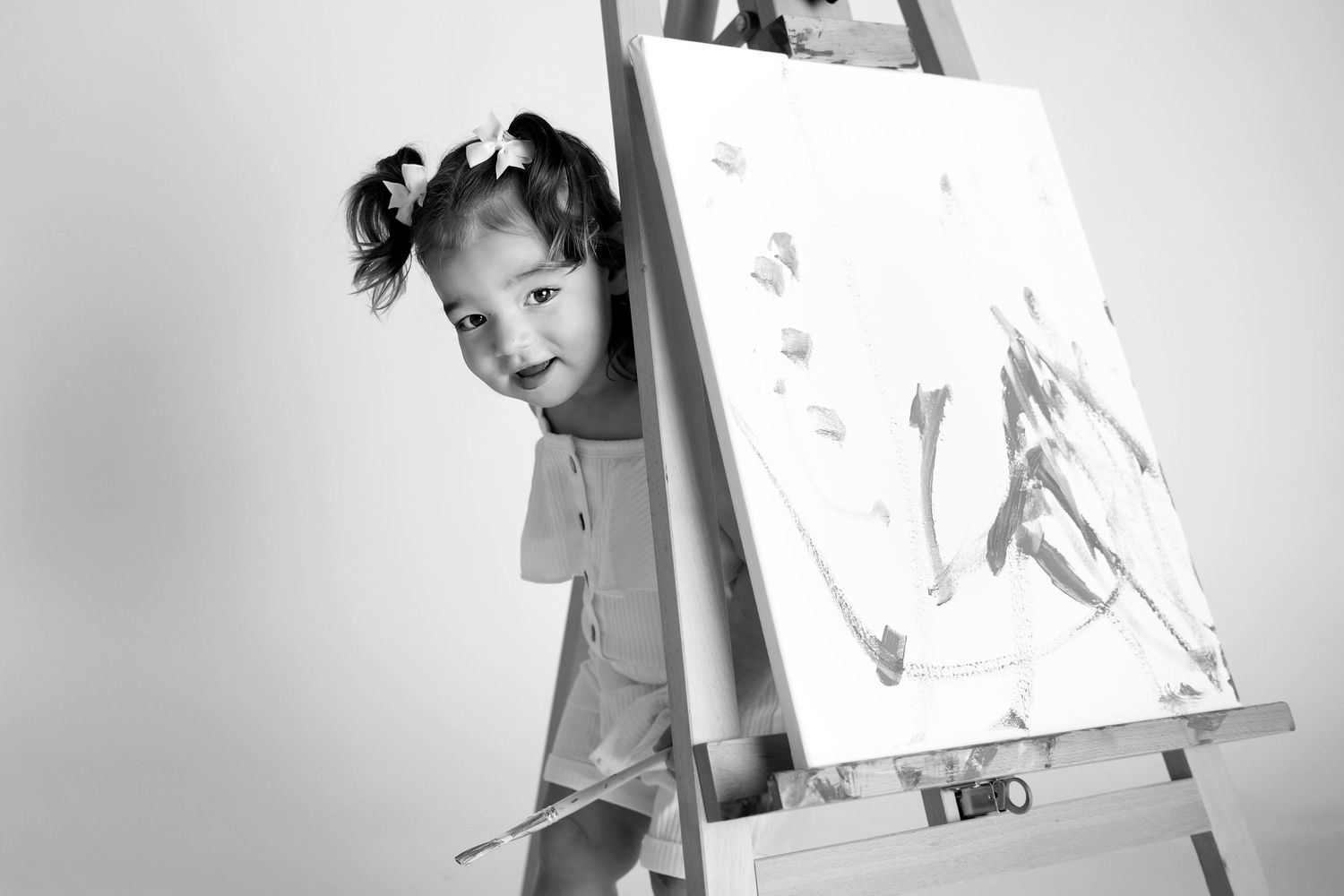 Black and white painting session in Mesa Arizona painting mini sessions for toddlers
