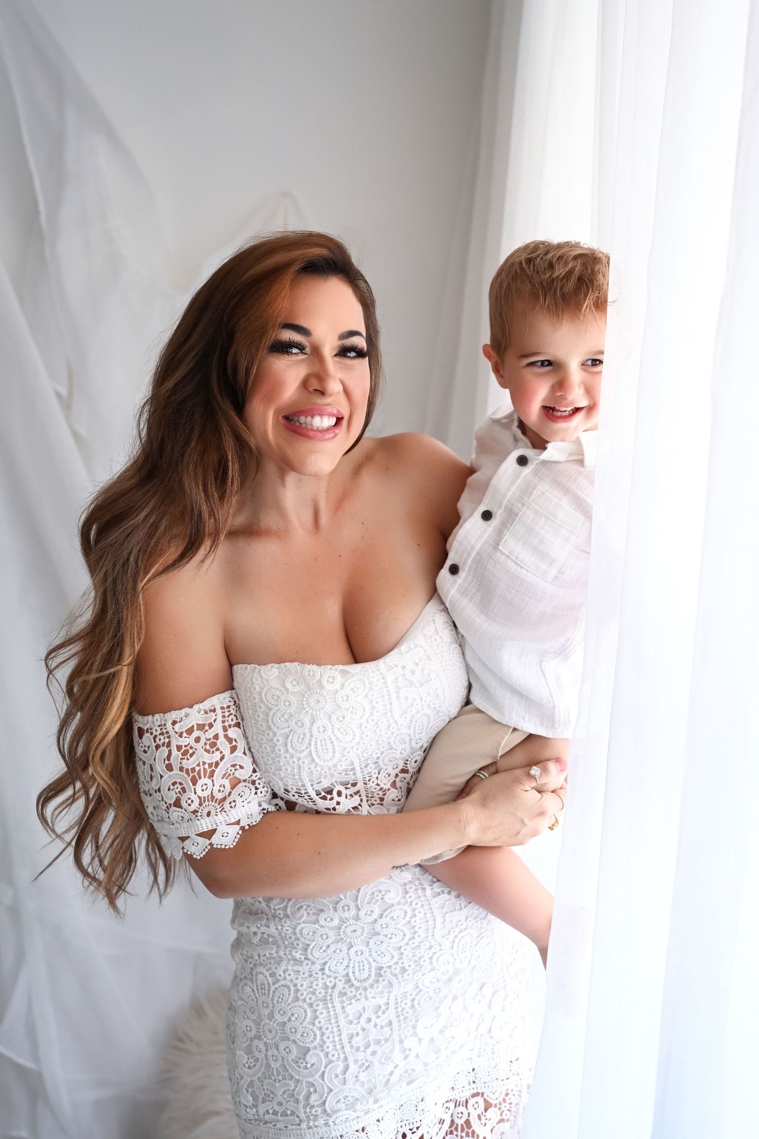 All White Natural Light Mommy and Me Photo Studio In Phoenix Arizona