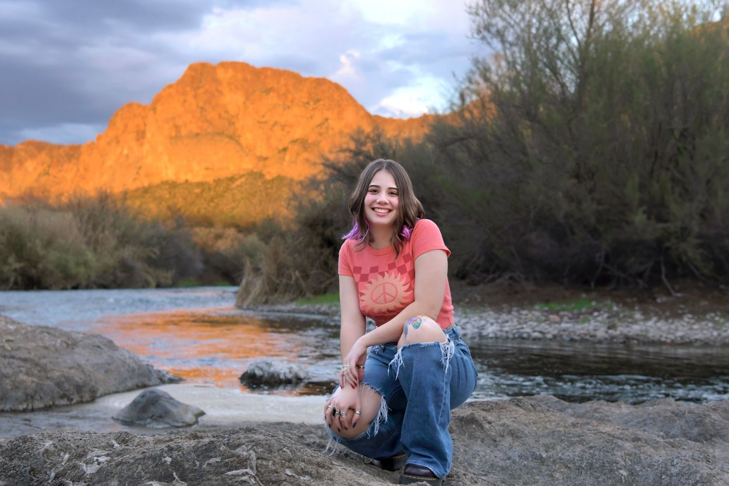 Golden hour glowing mountain arizona desert water salt river arizona senior in highschool graduation senior photography