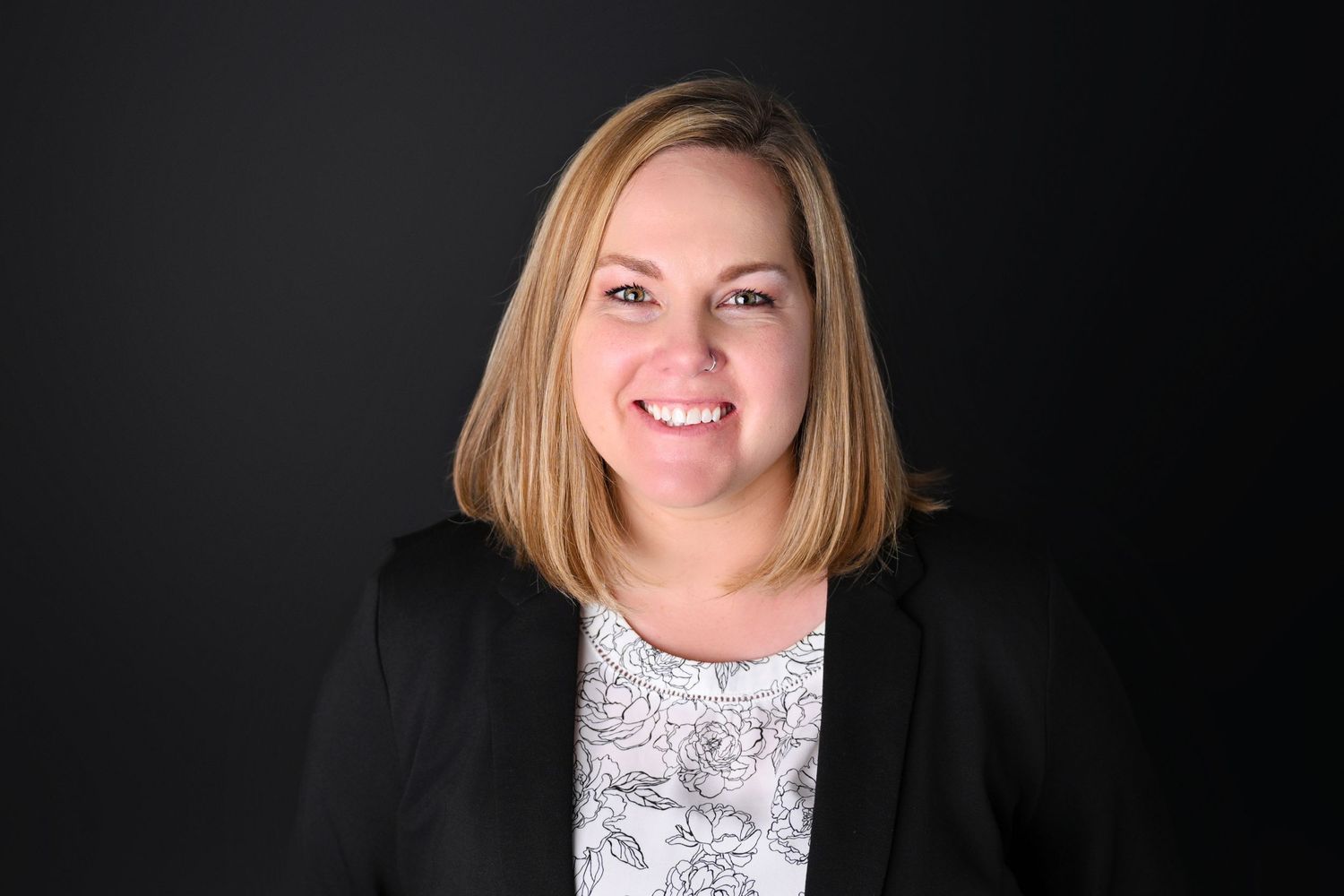 Close up headshot of woman smiling into camera ultra professional highend  headshots in the arizona valley