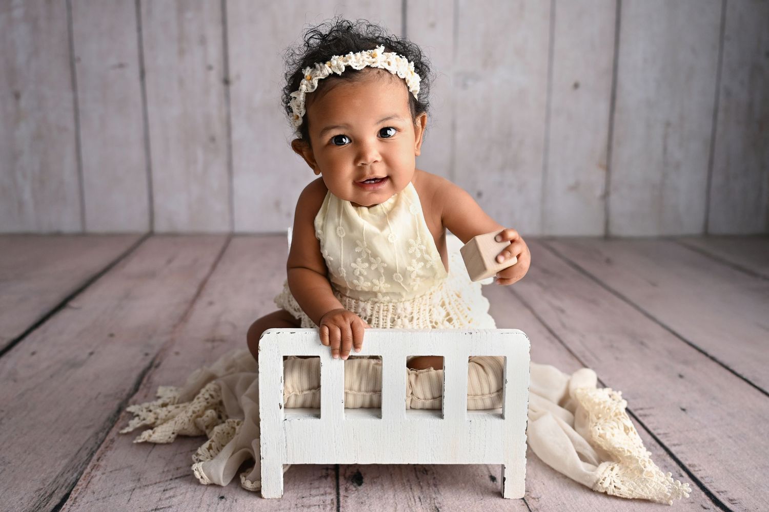 Milestone Sitter session of 6 Month old baby photos